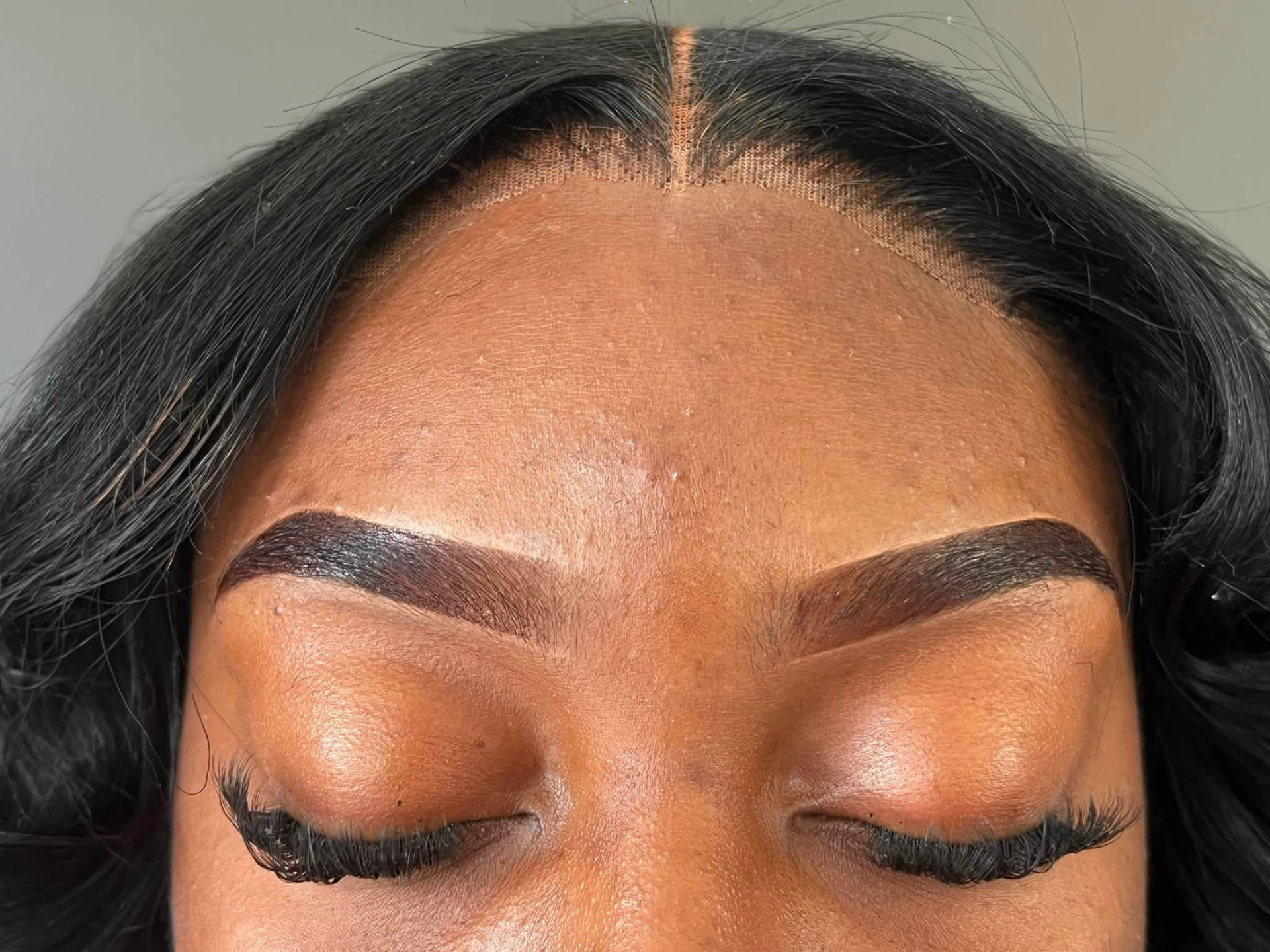Tinted brows with long lashes